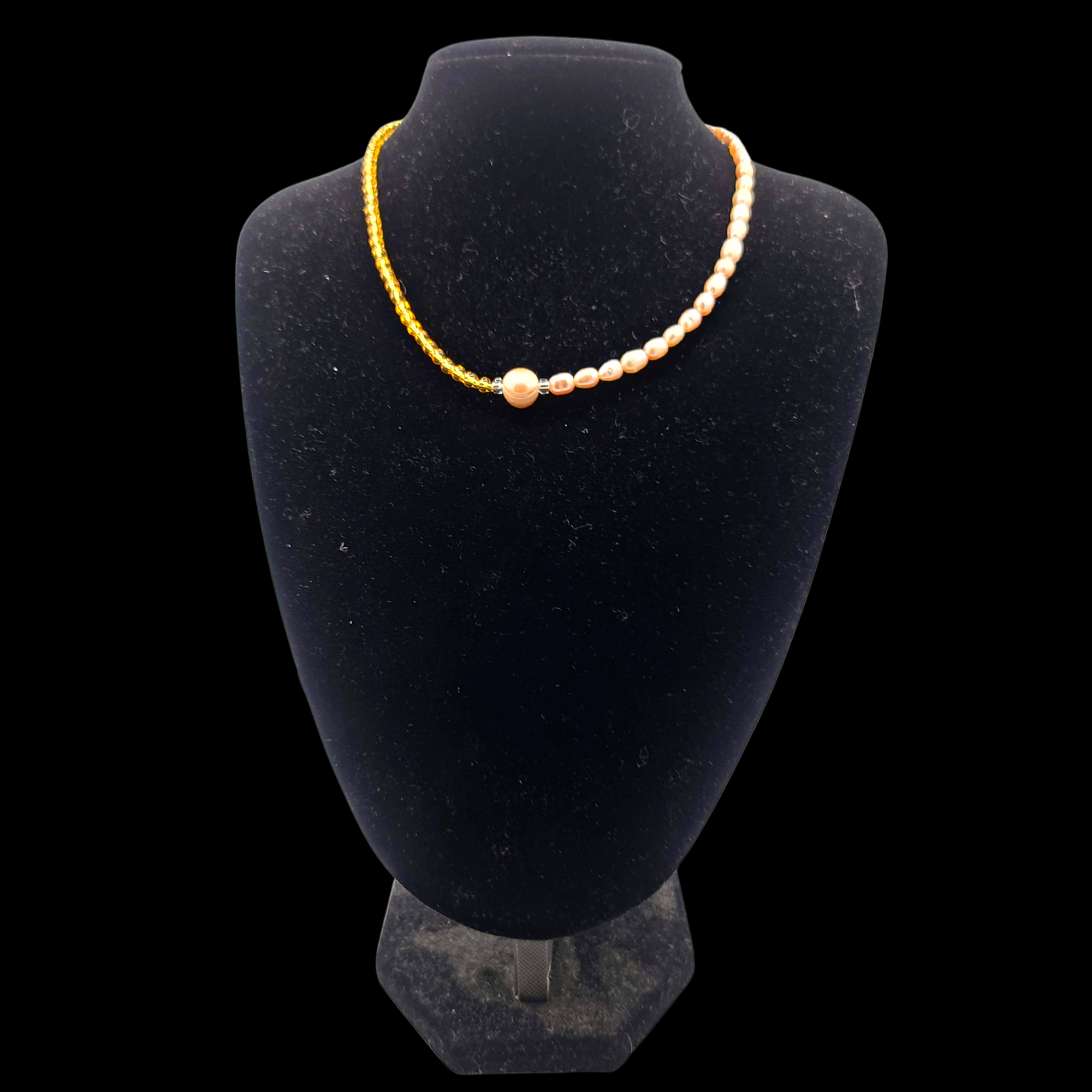 DMJ Rose Fresh Water Pearl Necklace Mixed With Gold Colored Beads